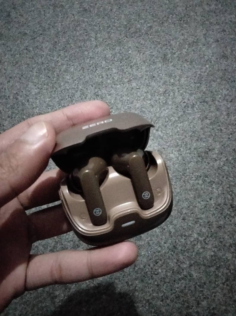 Zero Airbuds 1