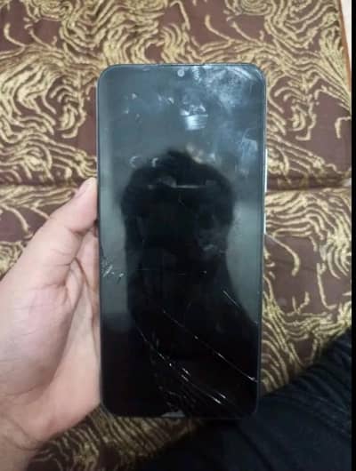 my name is yousuf end I am sell this mobile for this reason sell this