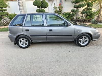 Suzuki cultus vxr 2011 geniune body car