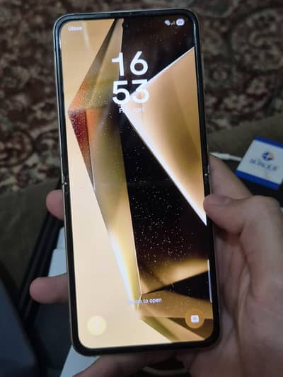 Z Flip 3 5G Official PTA Approved Samsung Galaxy 8/256GB