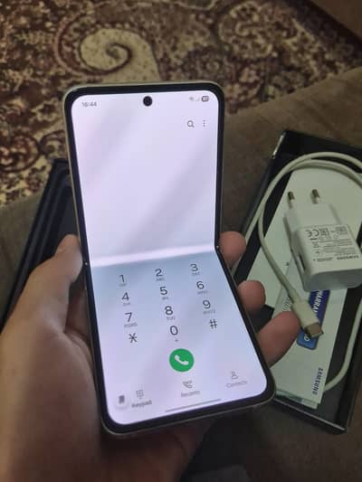 Samsung Galaxy Z Flip 3 Official PTA Approved 5G 8/256GB Snapdragon888