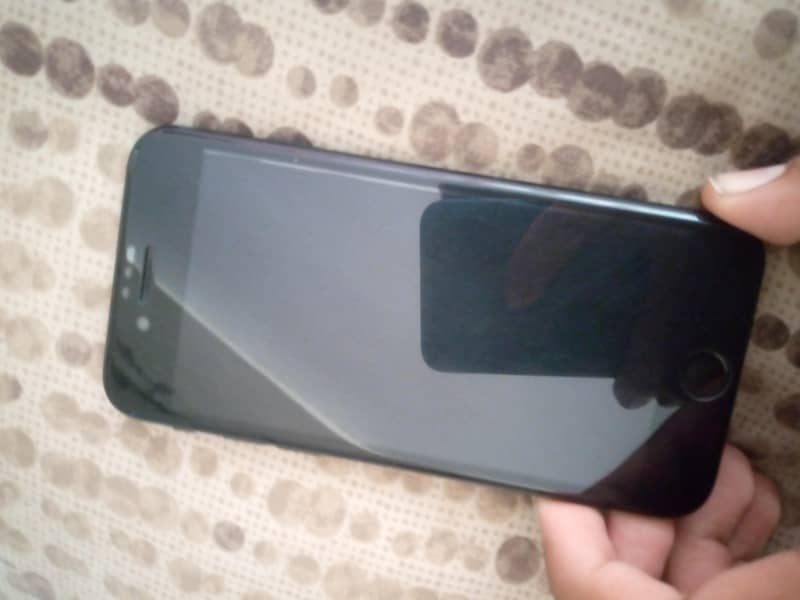 IPHONE SE (3rd generation) 2