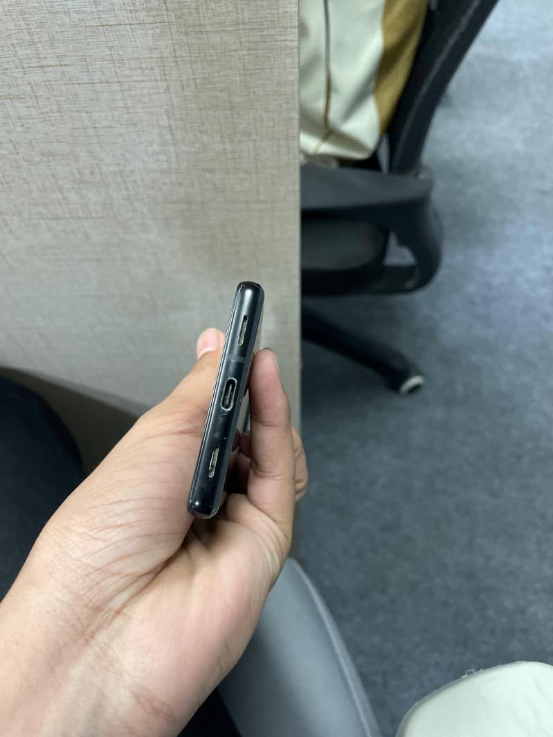Google pixel 6a 4