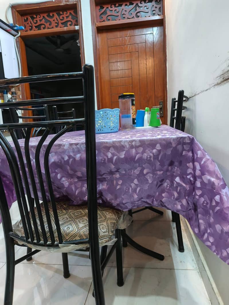 daining table 6 chair's 1