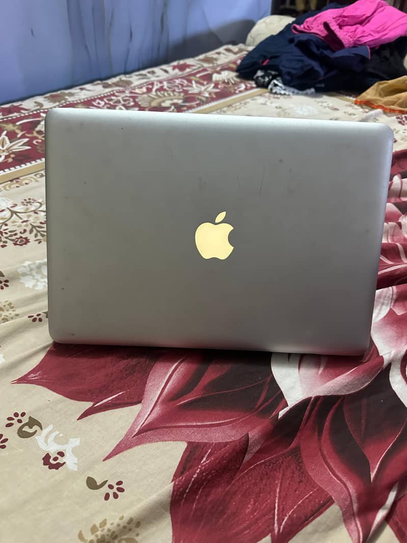 MacBook pro 2010 model 2