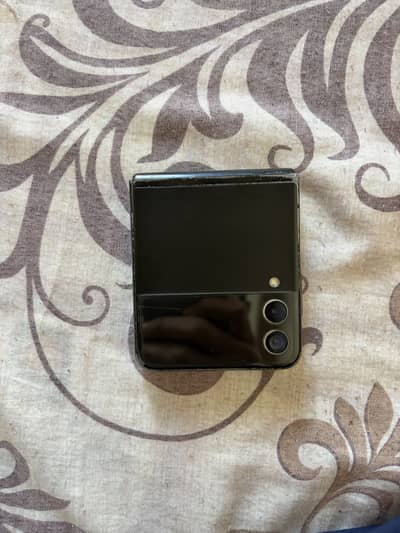 Samsung Z Flip 3 - Panel Needs Replacement