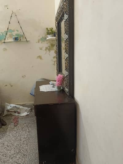 dressing table with mirror