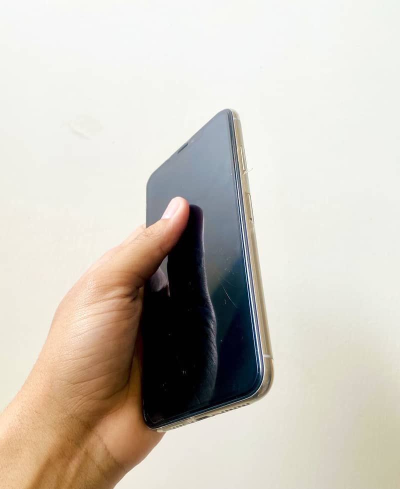 Iphone xs Max 4