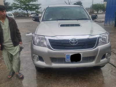 toyota Hilux uk model