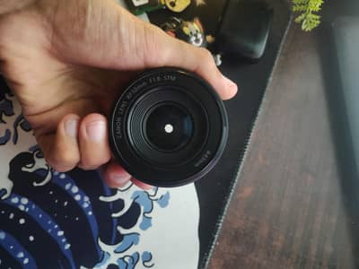 Canon RF 50mm 1.8 B (Condition 10/9.5)