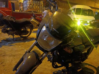 mujhe urgent base per Honda pridor sale krna hai 2023 model Hyderabad