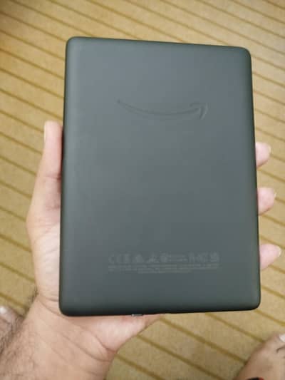 Kindle Paperwhite, 11 Gen, 8 GB, C type charger