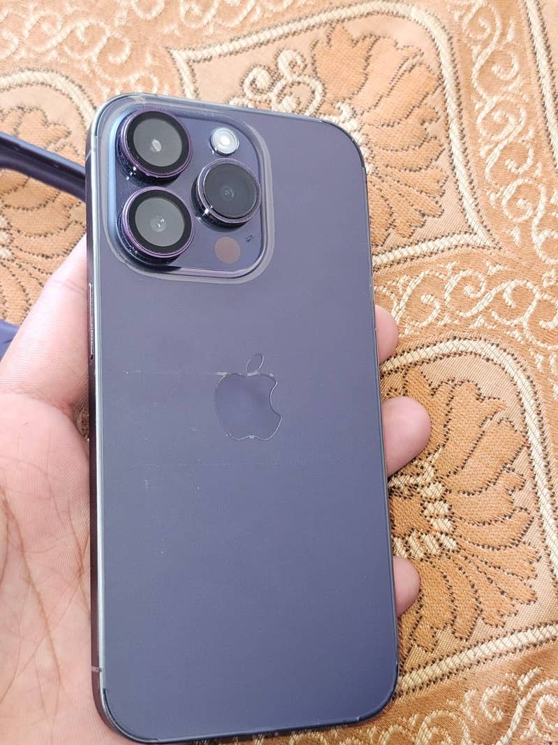 iPhone 14 Pro 1