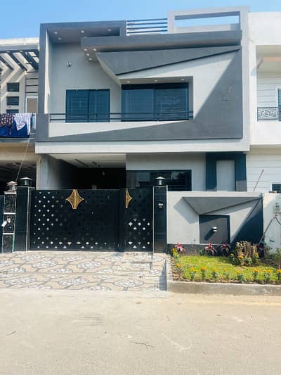 5 Marla Modern House Is Available For Sale
