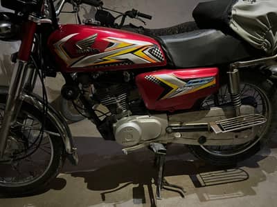 cg 125 Honda 10/10 conditions ha used ha only interested person contac