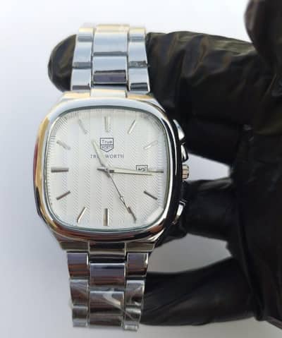 new watch box packed