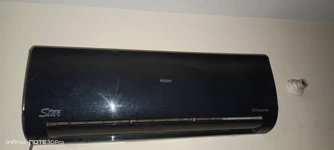 Haier 1.5 ton inverter heat and cool in new condition