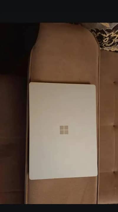 SURFACE LAPTOP 2