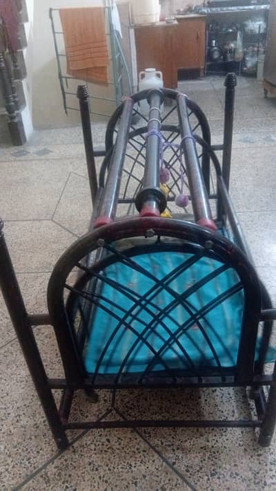 SWING OR BABY JHOOLA IN GOOD AND NEW CONDITION ONLY ONE MONTH USED