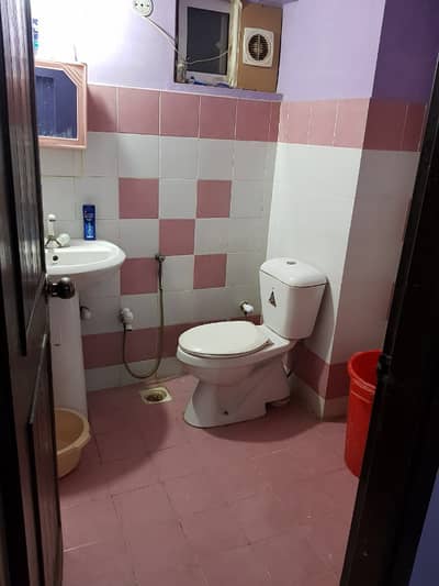 two bed dd apartment for rent in johar