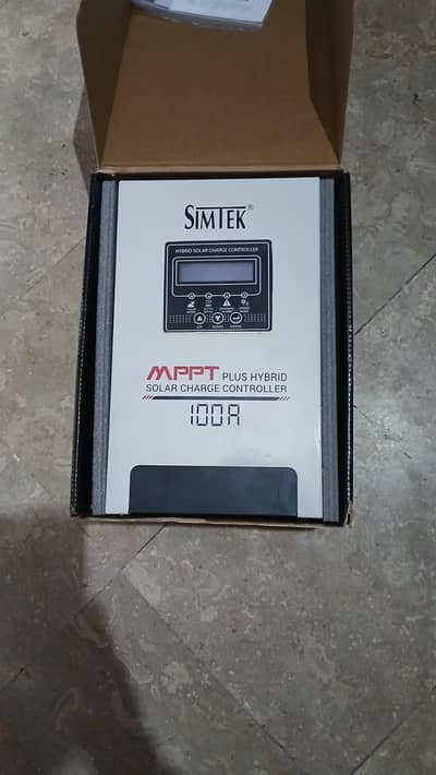 MPPT PLUS Hybrid Solar Charger Controller