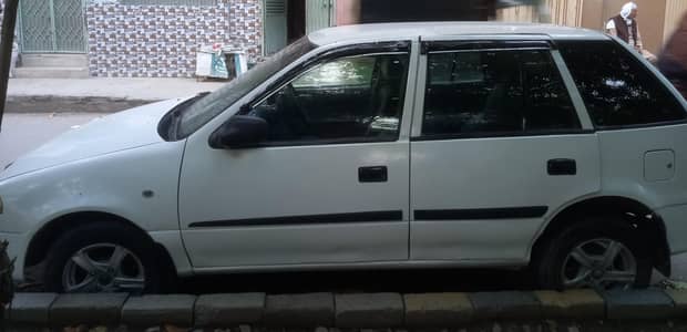 lush condition cultus. faimly use car