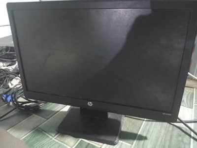 HP BRANDED 19 LED MONITOR FRESH CONDITION 0,3,122,8,1,0,6,3,7