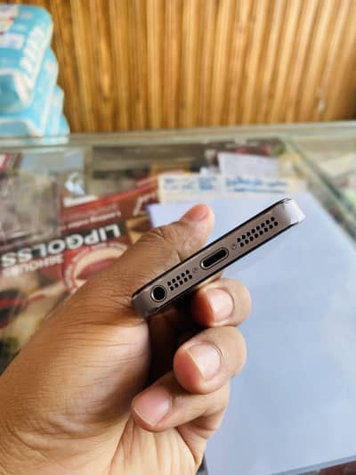 Iphone 5s 16Gb PTA approved