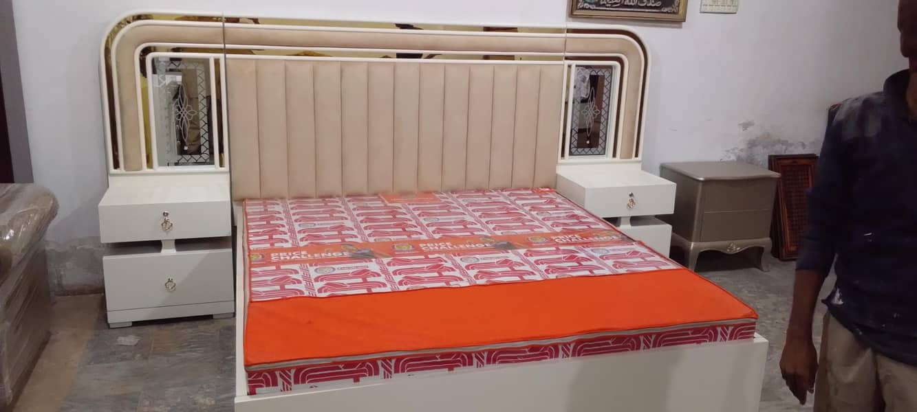 bed with sidetable 1