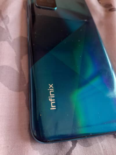 Infinix Note 8 [6Gb / 128Gb] + back cover in good condition