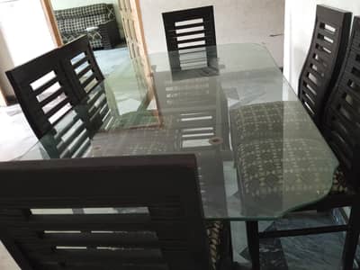 9/10 Dining set for sale location: wah cantt