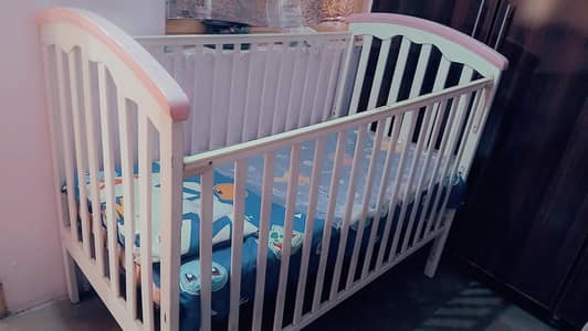 baby cot