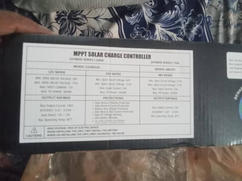 simtek mppt solar charge controller. 1