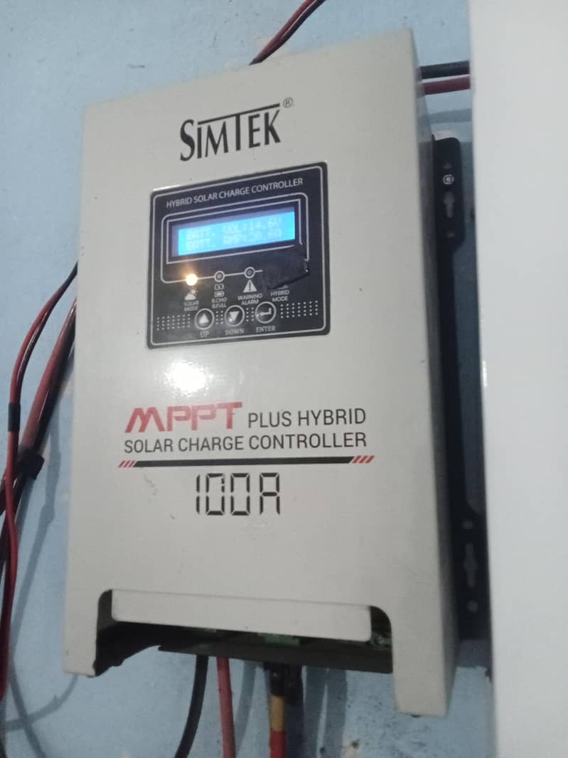simtek mppt solar charge controller. 3