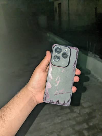 Infinix hot 40 8+8gb ram 256gb rom