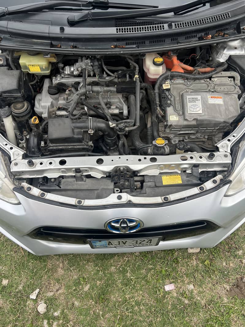 Toyota Aqua  2015/18                   phone03348758712 03358046386 1