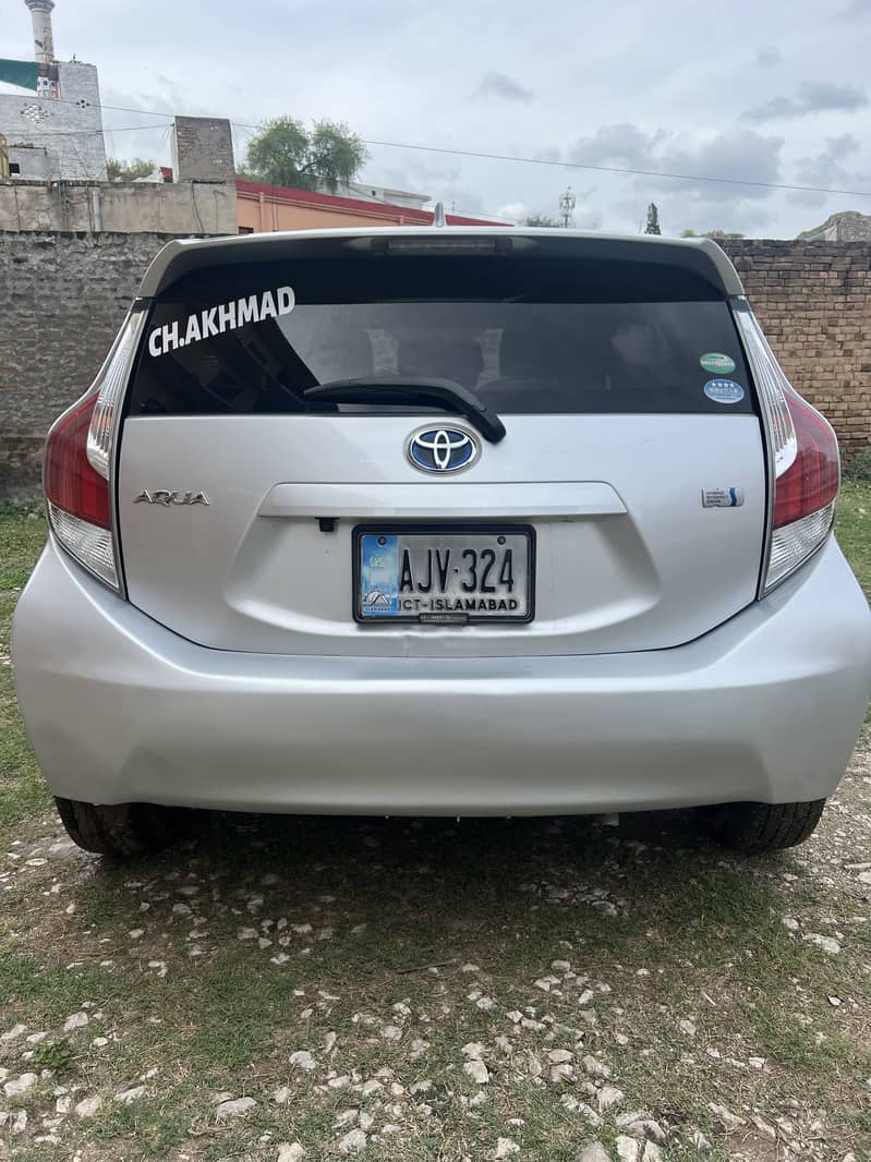 Toyota Aqua  2015/18                   phone03348758712 03358046386 15