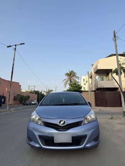 Toyota Vitz F Package 1.0