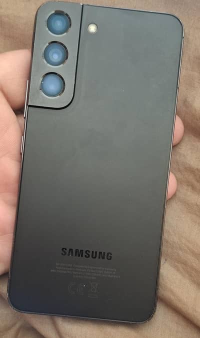 Samsung Galaxy S22 non pta lines in display 8gen1 chipset