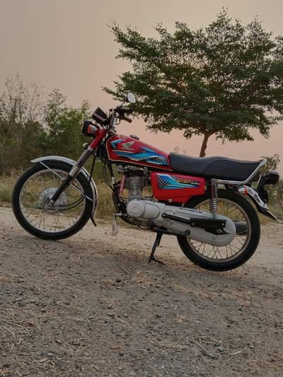 urgent sale hy . . . . . paison ki zarort hy isi liya sale kr raha hm