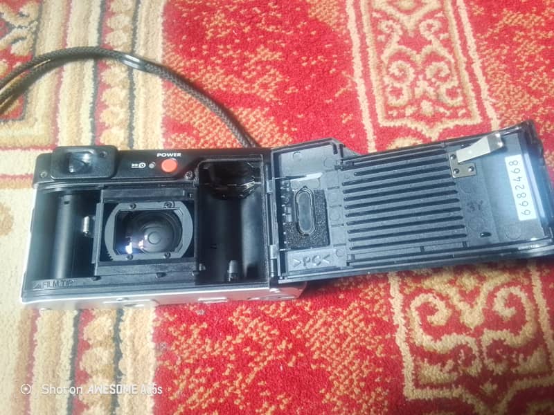 camera  Konica 1