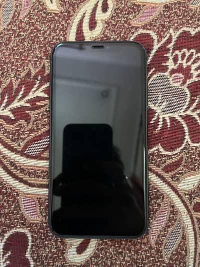 I PHONE 11 for sale JV 10 by 10 condition