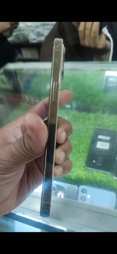 iphone 12 pro max  128 gb  non pta.