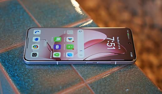 Oppo Reno 13 5G, just box open condition, in warranty