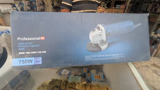 4" Dewalt/Bosch Angle Grinder 750W with accessories