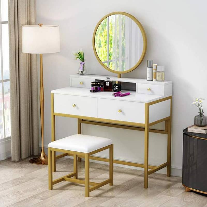DRESSING TABLE ,BEDROOM SET 0