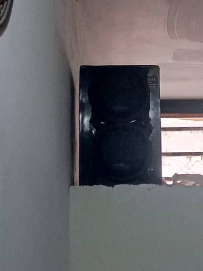speakers