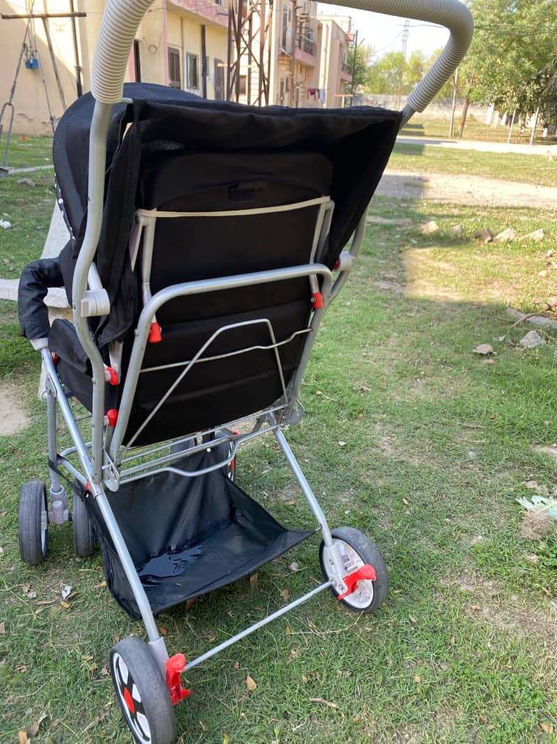 stroller/ pram 2