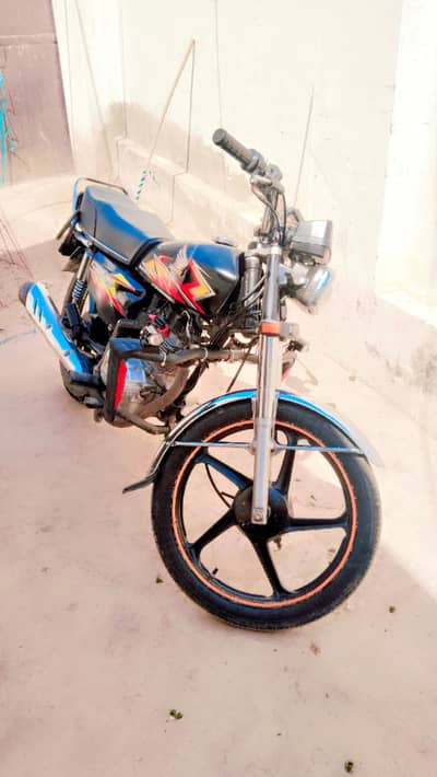 Black 125 for model 2016