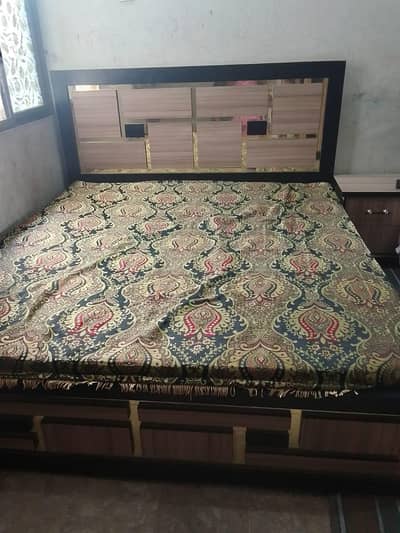 Bed set with Almari 6 months used only